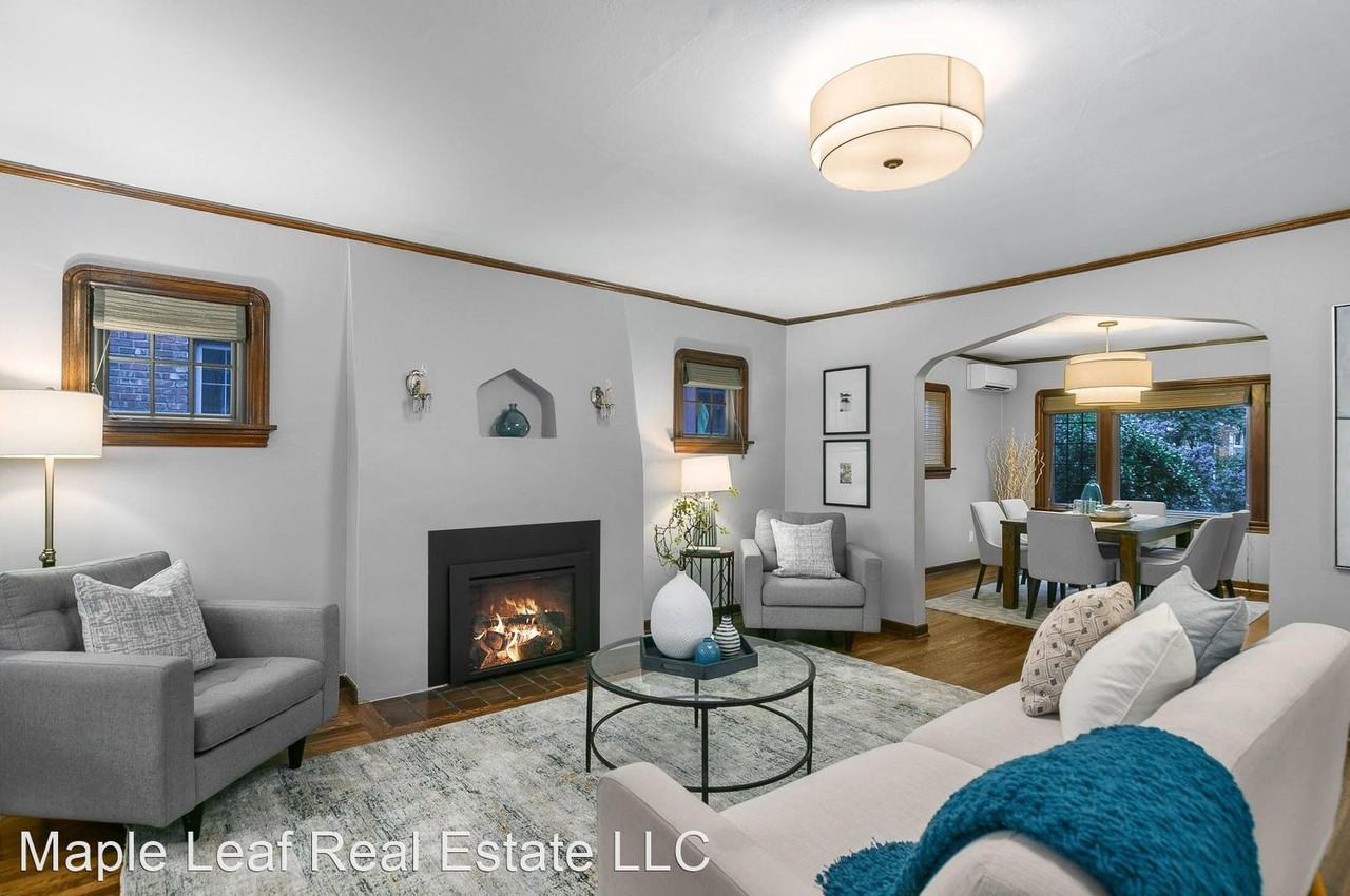901 Ne 70th St - Photo 3 of 29