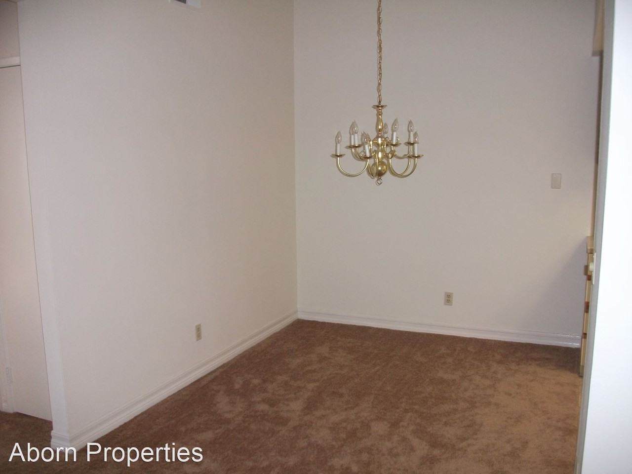 1598 Thornleaf Way - Photo 3 of 9