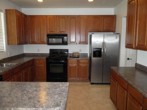 1569 W San Ricardo Blvd - Photo 2 of 14