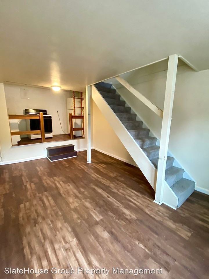 545-575 E Orange St - Photo 2 of 11