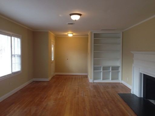 1800 Rolling Rd - Photo 3 of 15