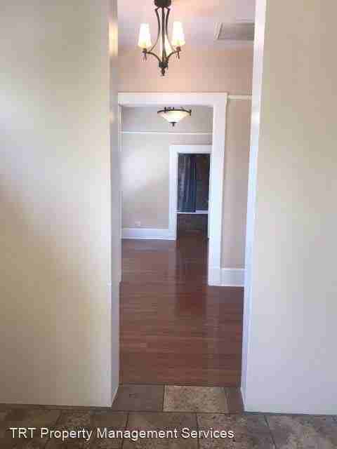 638 S 6th Ave - Photo 3 of 18