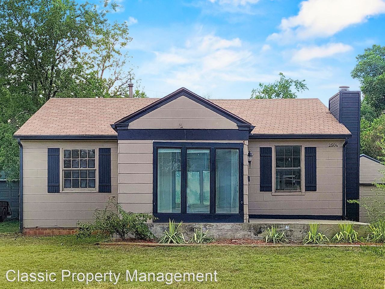 2504 Halloran St - Photo 2 of 3