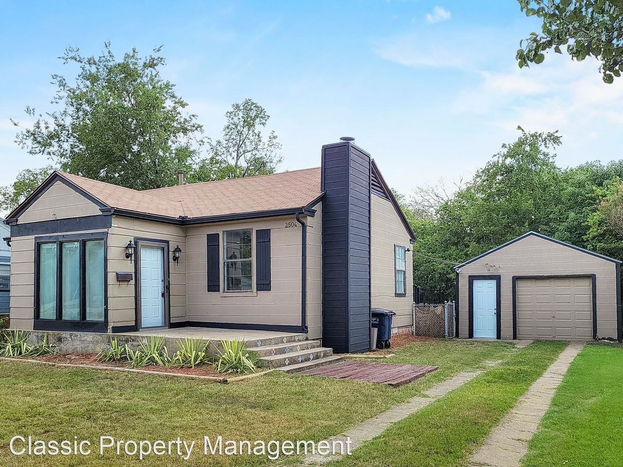 2504 Halloran St - Photo 3 of 3