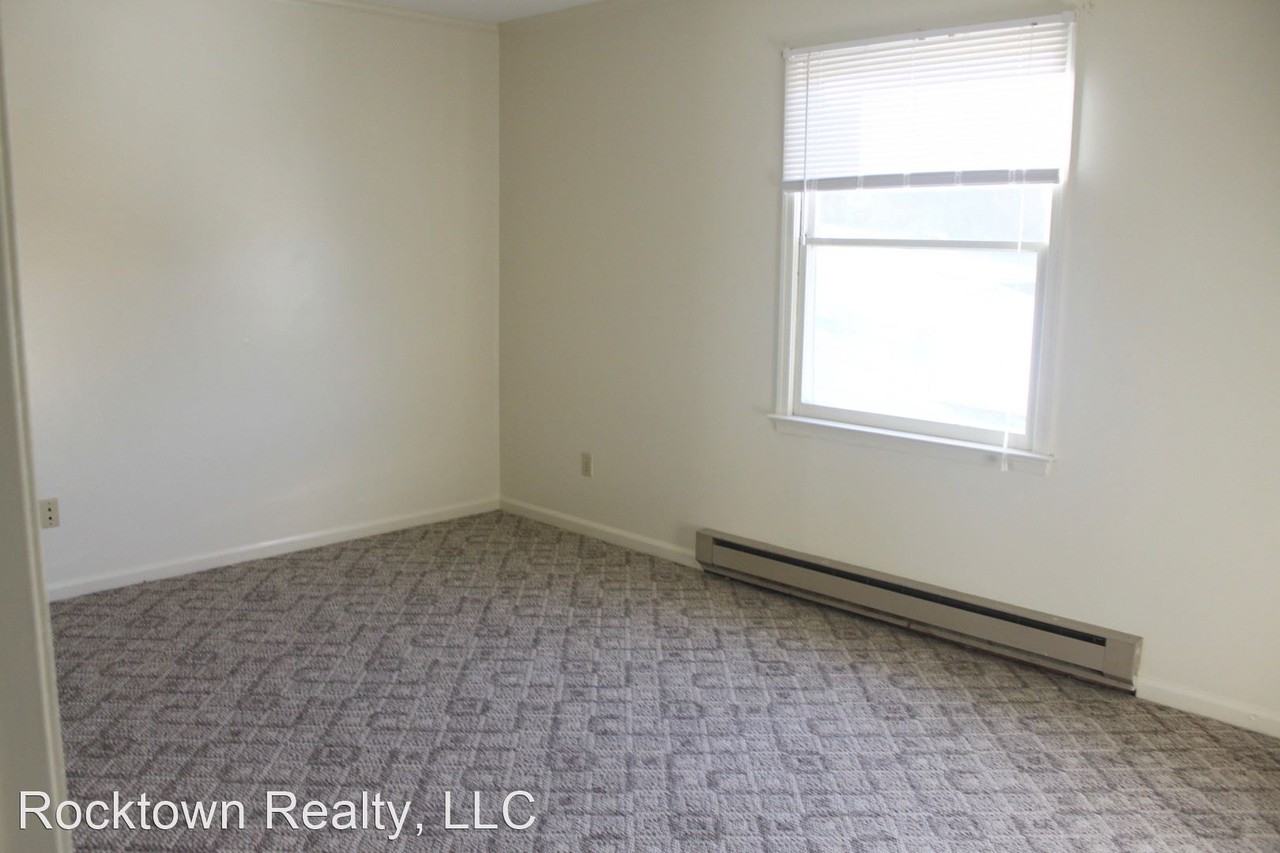 39 Pleasant Hill Rd - Photo 3 of 9