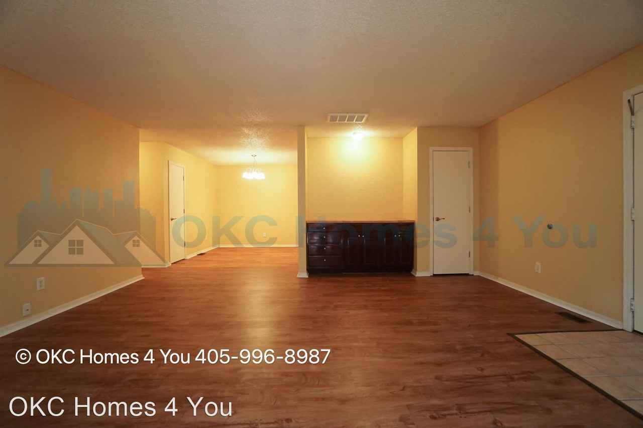 12113 Windmill Rd - Photo 2 of 14