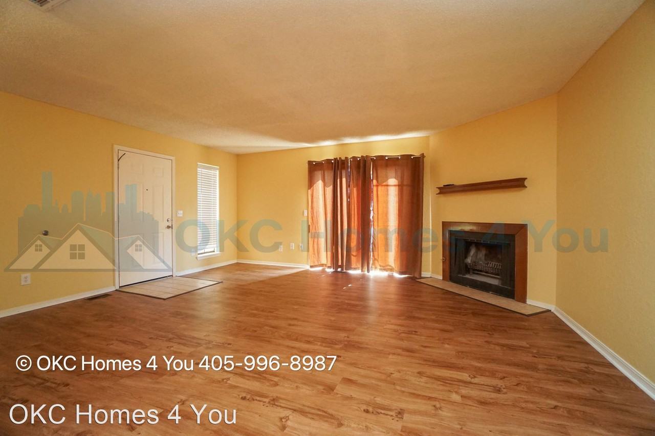 12113 Windmill Rd - Photo 3 of 14