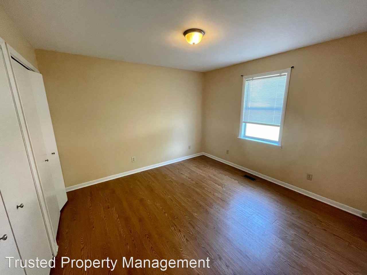 580, 584 Dorson Circle - Photo 2 of 4