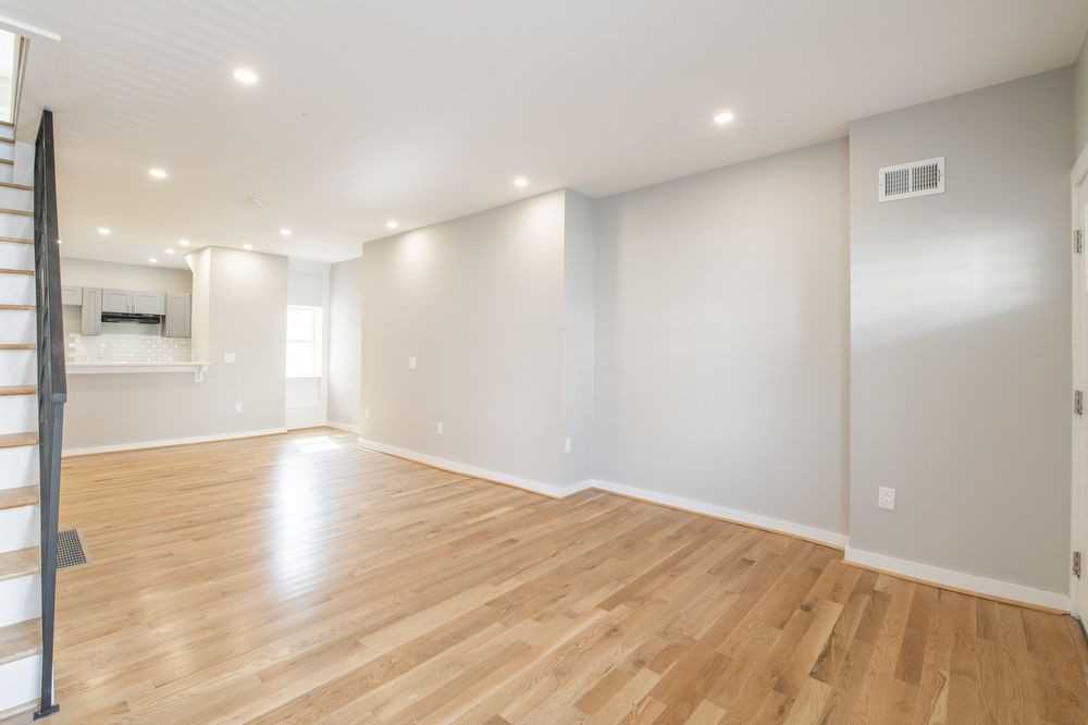 1229 N 55th St - Photo 3 of 10