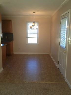 190 Meadow Dr - Photo 3 of 21