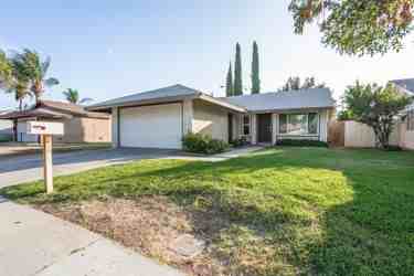 4826 Corwin Ln - Photo 2 of 22