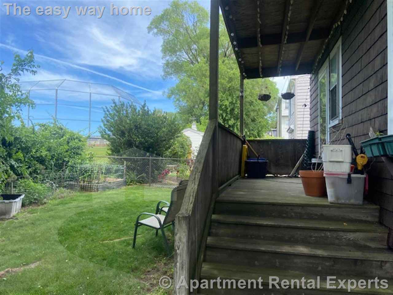 79 Clarendon Ave #1 - Photo 3 of 4