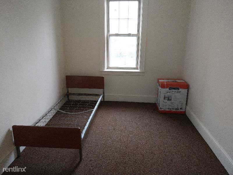 7 Paterson Ave - Photo 3 of 10