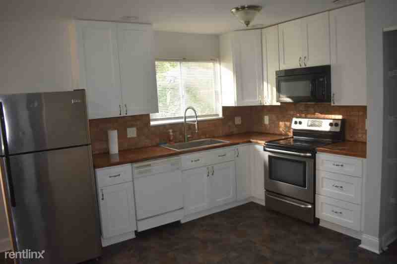 5532 Worcester Dr - Photo 3 of 16