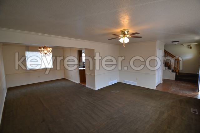 1761 N Main St - Photo 3 of 13