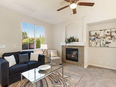 5717 Ridgepoint Dr - Photo 3 of 24
