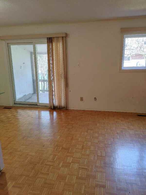 52 Hazelnut Crescent - Photo 2 of 10