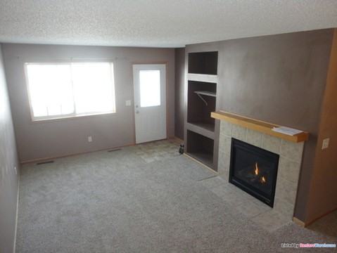 6104 Maclynn Ave Ne - Photo 3 of 9