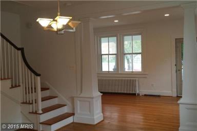 113 Academy St - Photo 3 of 28