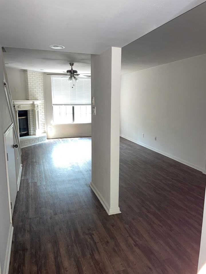 7800 N Hills Blvd #102 - Photo 3 of 15