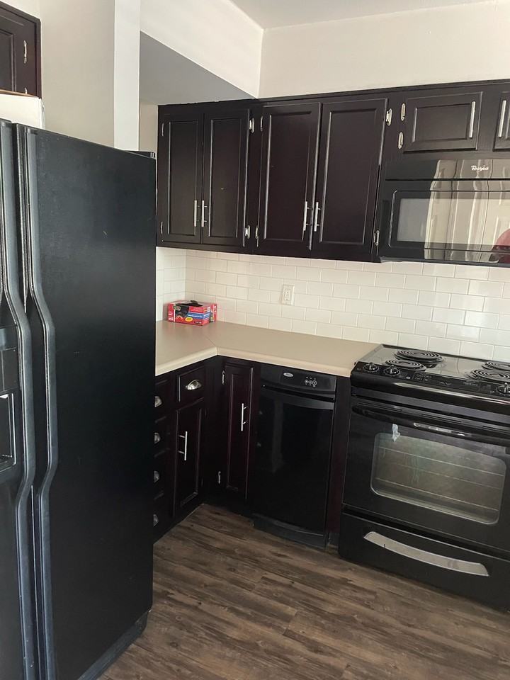7800 N Hills Blvd #102 - Photo 5 of 15