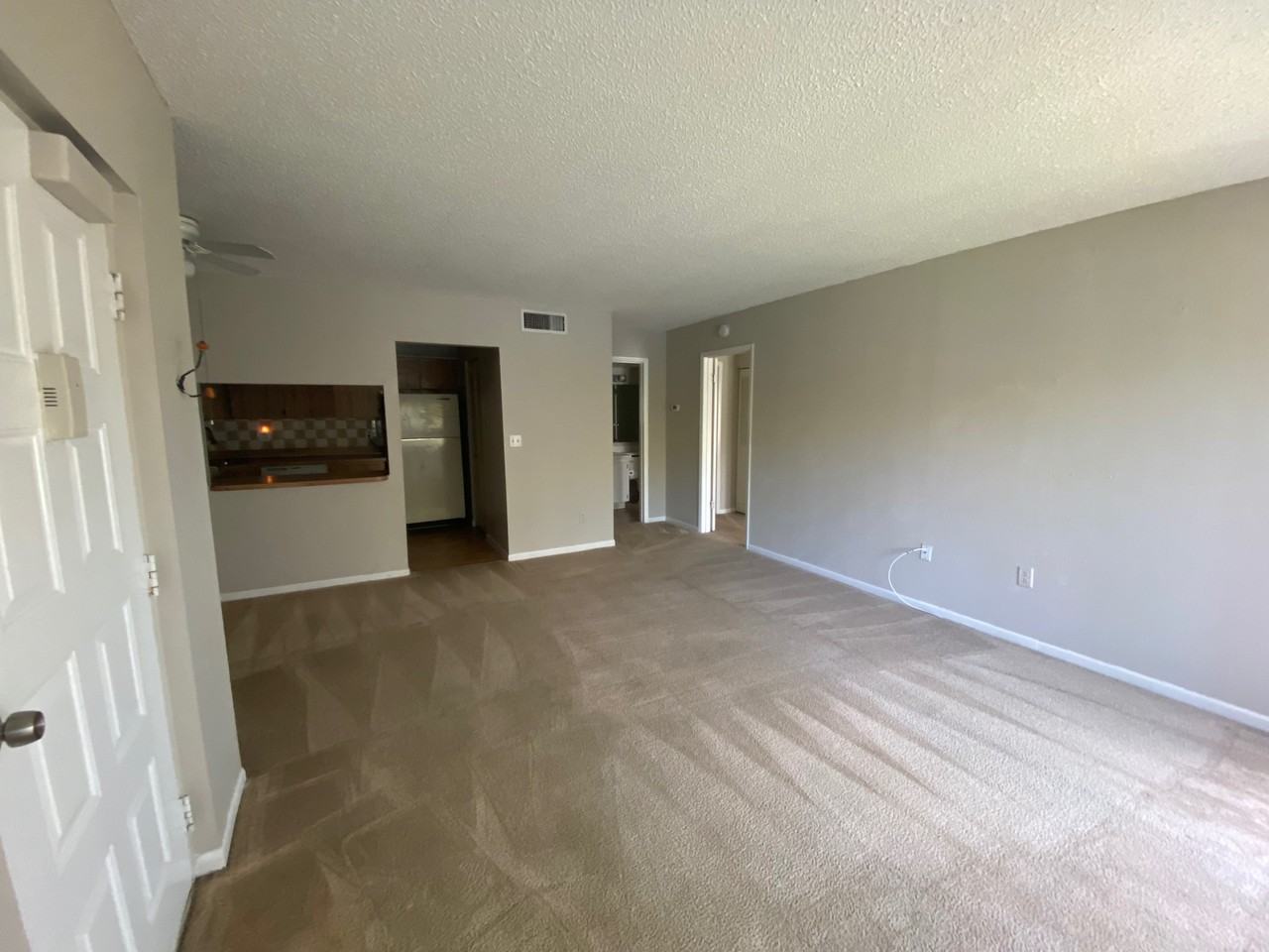 1870 Pine Ridge Way W #1 - Photo 5 of 10