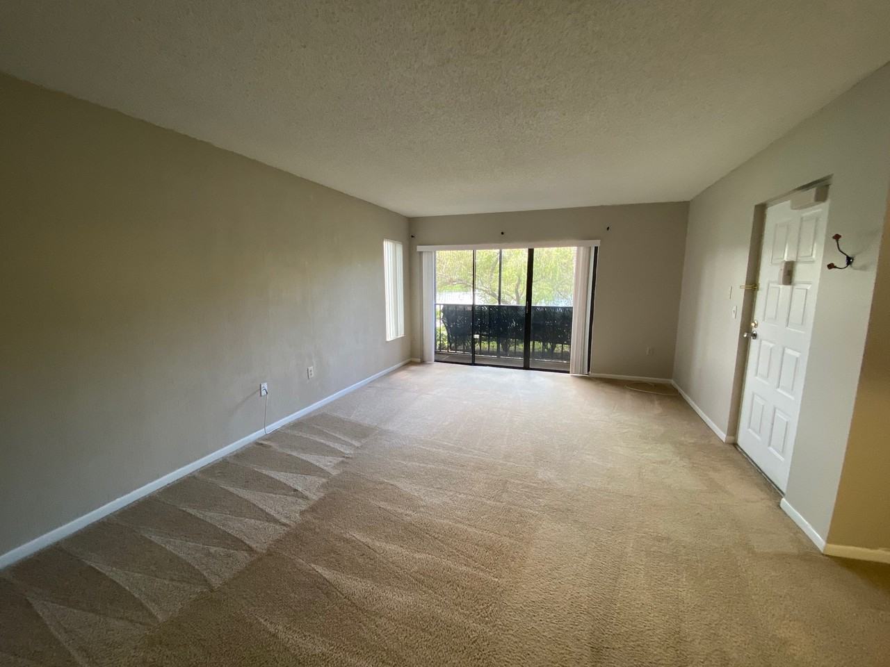 1870 Pine Ridge Way W #1 - Photo 6 of 10