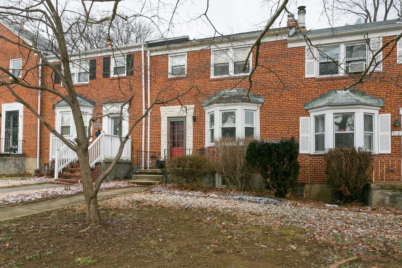 916 E Lake Ave 2nd Fl #2 - Photo 2 of 10