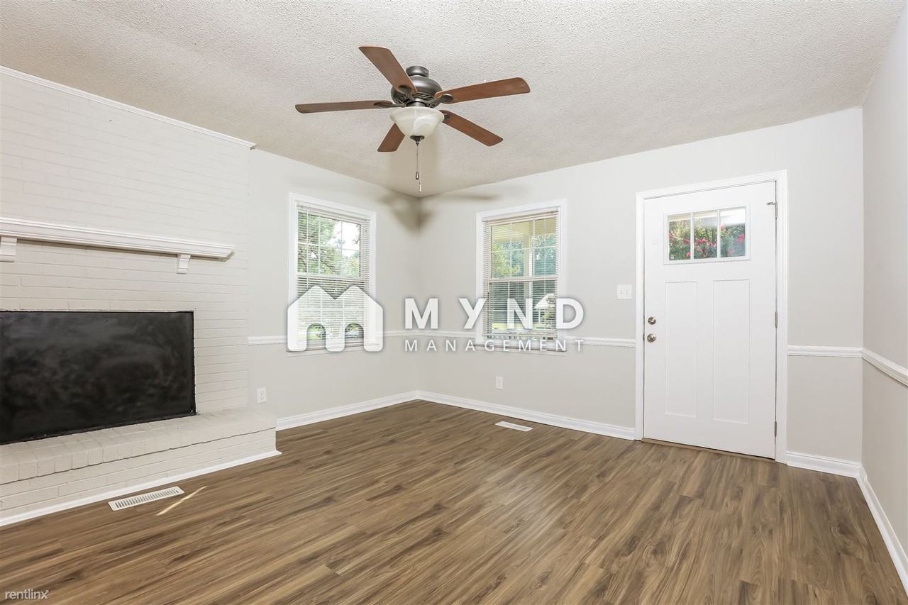 564 Woodruff Rd - Photo 3 of 16