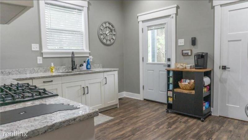 427 N Euclid Ave - Photo 3 of 9