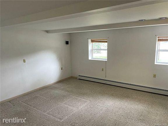 27 Riley Rd - Photo 2 of 11