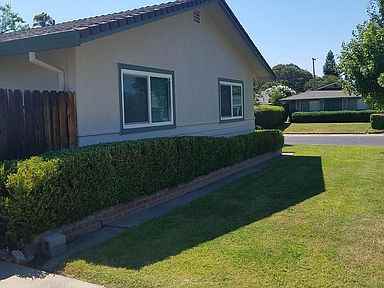 1505 Gregory Way - Photo 3 of 6