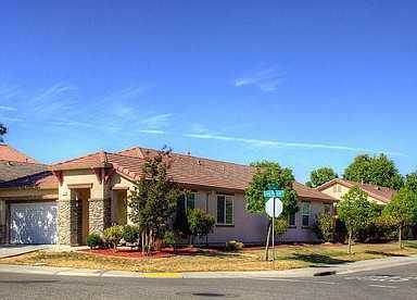 420 Greg Thatch Cir - Photo 2 of 15