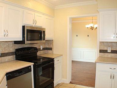 7838 Williams Ave - Photo 2 of 13