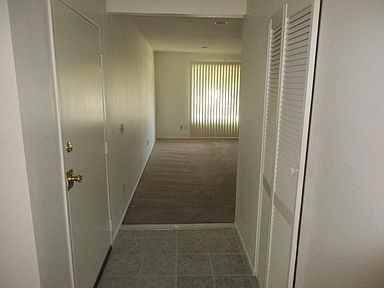 6957 Manhattan Dr - Photo 3 of 17