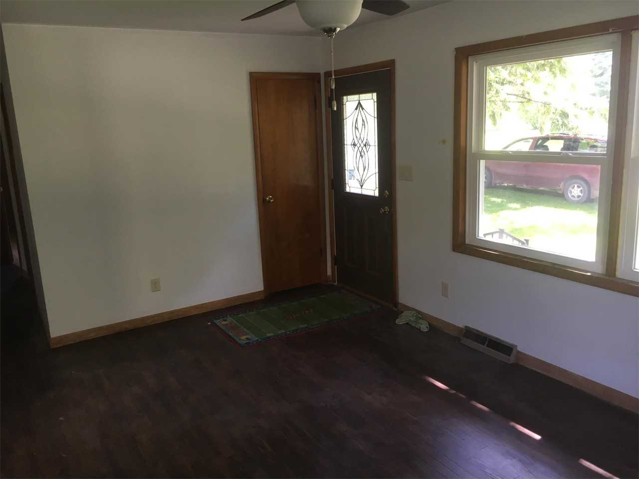 108 Hillsdale St #1 - Photo 4 of 15