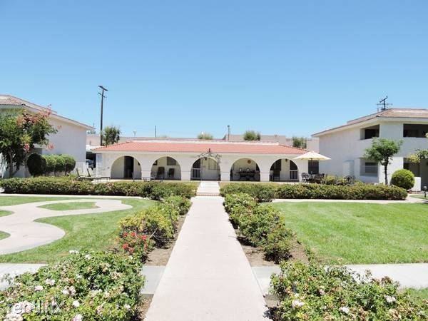 La Casa Brea Apartments - Photo 3 of 10