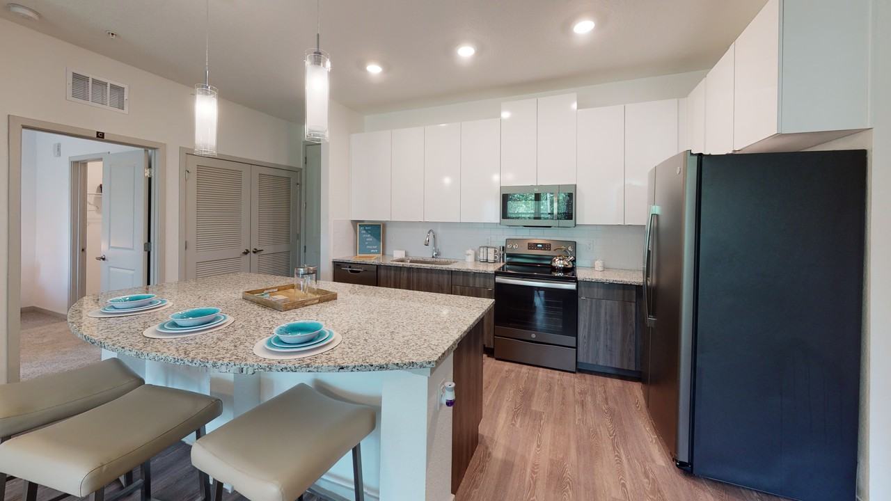 Vale East Student Living - Photo 2 of 77