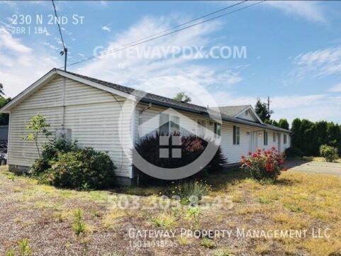 230 N 2nd St - Photo 2 of 33