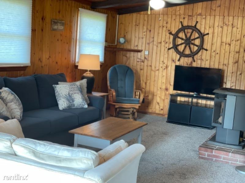 1924 S Stover Rd - Photo 2 of 8