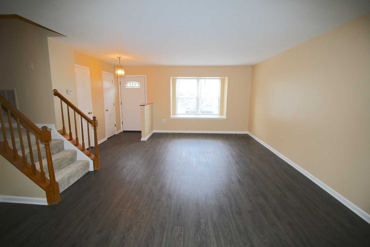 7345 Rhondda Dr - Photo 2 of 25