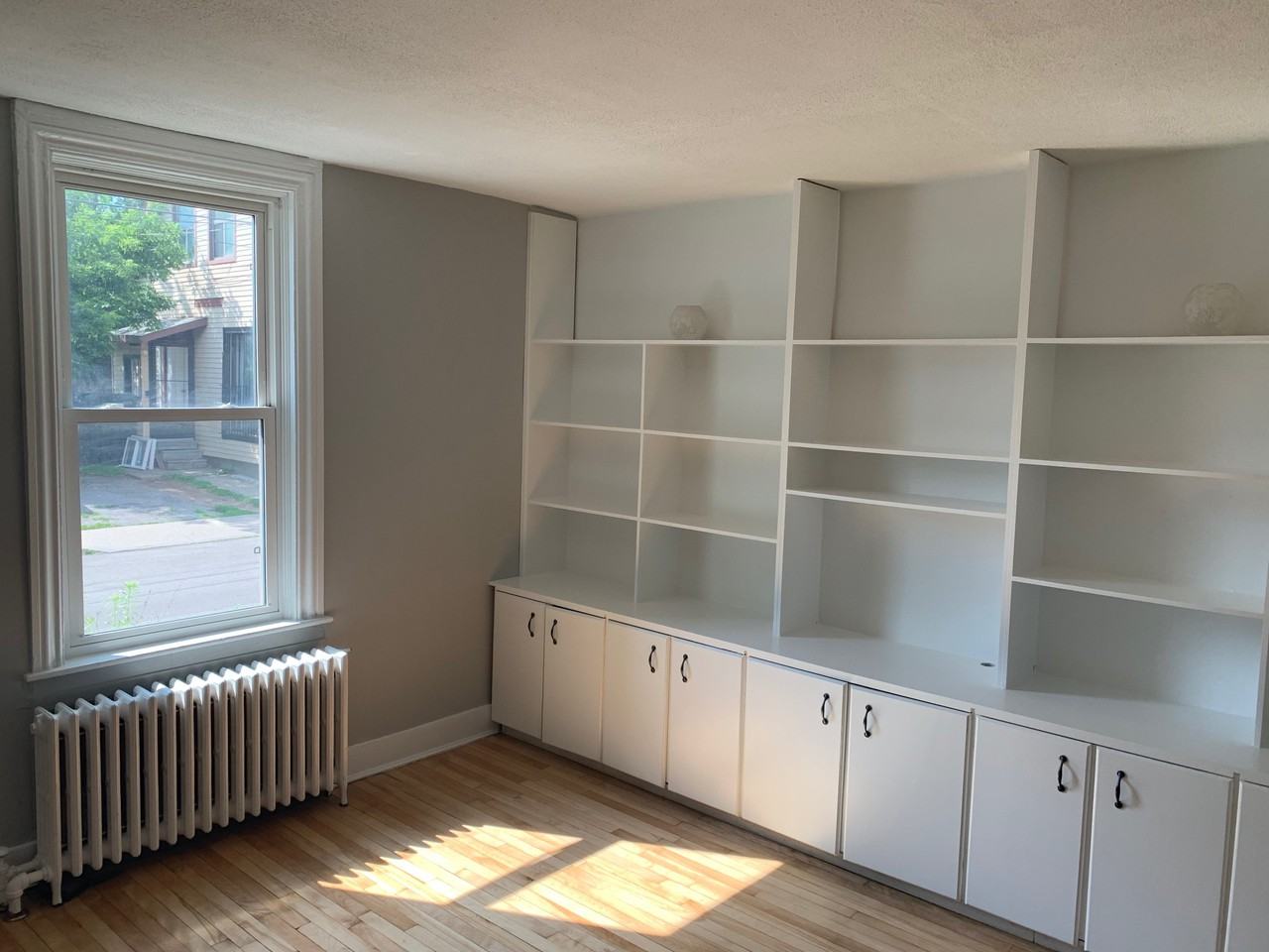 49 Greig St - Photo 2 of 6