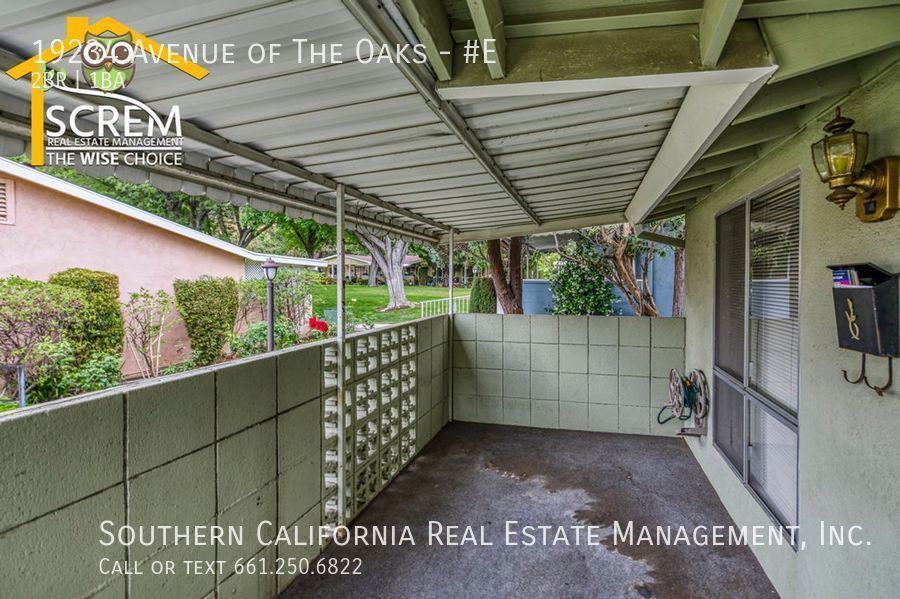 19234 Avenue Of The Oaks #E - Photo 2 of 29