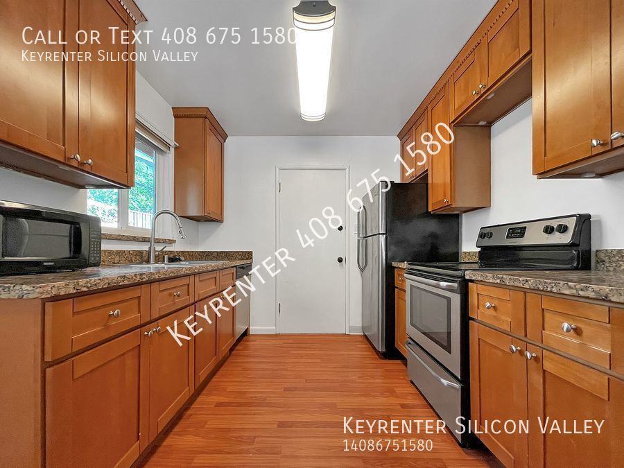 844 Park Dr #1 - Photo 3 of 10