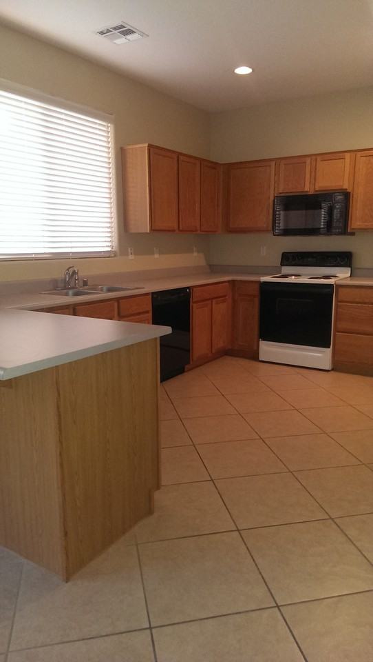 4622 E Tumbleweed Dr - Photo 2 of 18