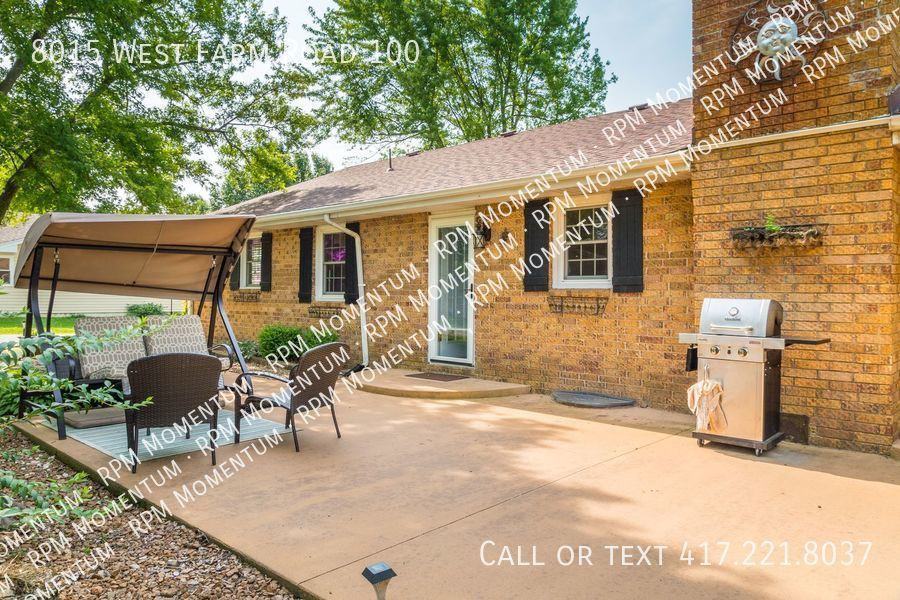 8015 W Farm Road 100 - Photo 3 of 50