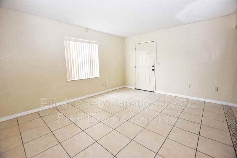 3606 Swindell Rd - Photo 3 of 13