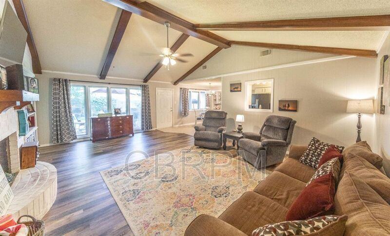 2633 77th St - Photo 2 of 21