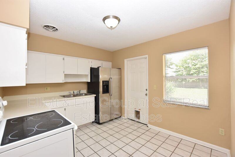 2920 Hickory St Nw - Photo 3 of 20