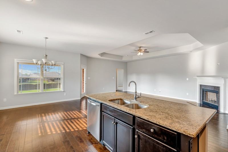 861 River Landing Boulevard - Photo 7 of 50